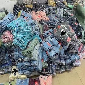 Camisetas de punto para hombre, corte ajustado, color liso, 100% algodón, 180g, transpirables, de secado rápido, excedentes de stock, tallas S M XXL, lote de excedentes. - Product Image 2