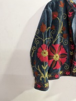 Veste en velours Suzani en gros, faite à la main, broderie florale, style bohème hippie, doublure intérieure en coton, veste d'hiver