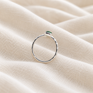 925 <b>Sterling</b> <b>Silver</b> Round Green Onyx Gemstone <b>Ring</b> 1.4g with Bezel Setting and Hammered <b>Band</b> Wholesale Jewelry - Product Image 6