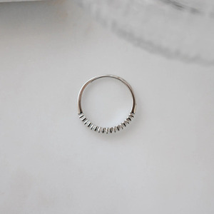 Anillo apilable de oro amarillo con diamantes cultivados en laboratorio, redondos y en forma de baguette, al por mayor - Product Image 3