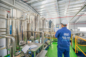 Usine de liquide de lessive OEM | Concevez votre propre formule Concentration, couleur et parfum avec impression d'étiquettes personnalisées - Product Image 6