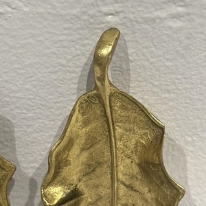 Vintage Leaf Shape Metal <b>Serving</b> Plate <b>Set</b> Gold Finished Decorative Tray Ideal For Snacks Dry Fruits Table Decor And Kitchen Use - Product Image 4