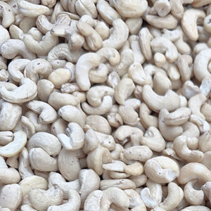 ผลิตเม็ดมะม่วงหิมพานต์ WW180, WW240, WW320, LP, WS มะม่วงหิมพานต์ W180 ขายส่งส่งออกไปยังเอเชีย ยุโรป และตะวันออกกลาง - Product Image 1