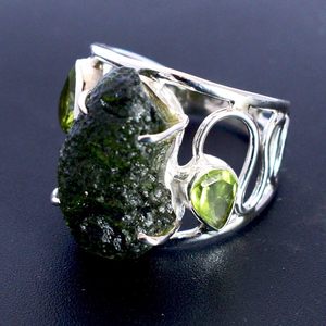 New Bohemian Style 925 Sterling Silver <b>Ring</b> With Natural <b>Green</b> Moldavite Stone & Peridot Gemstone For Everyday Wear Fine Jewelry - Product Image 1