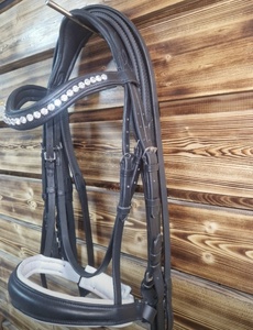 บังเหียนม้าหนังแท้ที่มีแผ่นรองนุ่มโลโก้ตามสั่งทนทานผลิตภัณฑ์ขี่ม้าแบบตะวันตก - Product Image 2