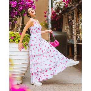 Robe en coton blanc Siena à motif floral, taille XS, respirante et à taille naturelle, idéale pour les occasions quotidiennes - Product Image 3