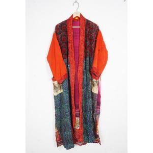 Exportateurs de robes pour femmes en soie 100% avec col en V, fermeture à cordon, longueur intégrale, manches trois-quarts, respirantes et douces - Product Image 4