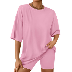 Ensemble court surdimensionné confortable et respirant de haute qualité pour femmes, été, uni, décontracté, impression de logo personnalisée, ensembles pour femmes - Product Image 1