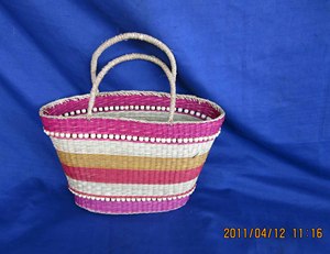 Elegante Bolso de Mano Vietnamita Hecho a Mano con Estilo Vintage, Forro de Algodón, Dos Aberturas, Impermeable, Capacidad de 1 Litro, Moda Resort, Sostenible - Product Image 6