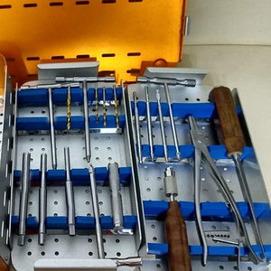 Système d'implants pour la fixation vertébrale orthopédique : Vis pédiculaires en titane, tiges, crochets, connecteurs, composants pour la chirurgie spinale - Product Image 3