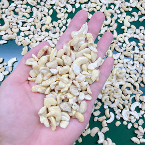 Low MOQ Santigo Cashew <b>Nuts</b> Kaju Broken Kaju In Bulk <b>Kernel</b> Cashew <b>Nuts</b> Reasonable Price - Product Image 1