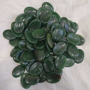 Pierre de méditation en jade vert naturel, pierre de paume lisse et polie, cristal de guérison, pierre de poche, vente en gros - Product Image 6