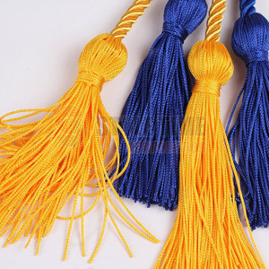 Cordones de Graduación de Alta Calidad con Textura Trenzada Fina para Celebraciones del Día de Graduación - Product Image 2