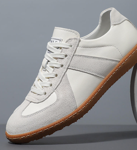 Baskets décontractées en cuir PU bicolore à lacets, chaussures plates respirantes, antidérapantes et légères pour la marche - Product Image 2