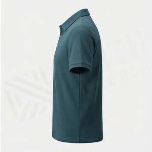 Vente en gros de polos pour hommes sur mesure avec logo imprimé, nouveau design, couleur unie, tissu tricoté, fabriqué au Pakistan - Product Image 3