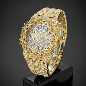 Montre haut de gamme plaquée or avec lunette couronnée, sertie de diamants VVS cultivés en laboratoire, en argent sterling 925, pour homme, style hip-hop. - Product Image 1