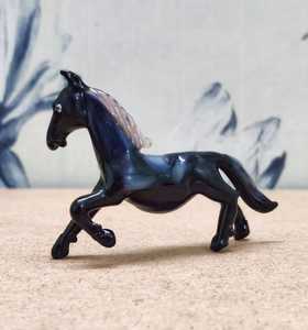 รูปปั้นม้าแก้วเป่ามือจากมูราโน สีดำ งานศิลปะตกแต่งธีมสัตว์ - Product Image 3