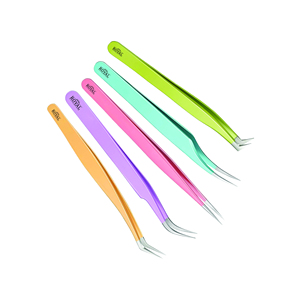 Pinces à cils en acier inoxydable de haute qualité avec logo personnalisé royal pour salons de beauté professionnels - Product Image 3