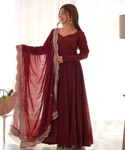 Traje Salwar Chanderi Romano de Lujo con Bordado y Lentejuelas, de Algodón, para Fiestas, Bodas y Eventos, Precio al por Mayor, Prenda Étnica - Product Image 3