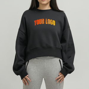 Sudadera Oversize Corta de Cuello Redondo Unisex Negra de Algodón Tejido Casual para Otoño con Estampado Frontal de Letras - Product Image 1