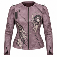 Blouson Biker Femme en Cuir Véritable Rose Poudré avec Imprimé Ange Plumeux Personnalisé, Coutures Courbes et Clous – Fabricant