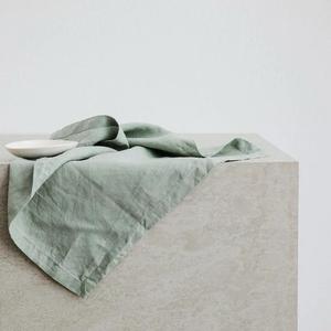 Serviettes de table couleur vert sauge, serviettes en coton unies faites à la main pour les faveurs de mariage, la décoration de table d'hôtel et de la maison - Product Image 2