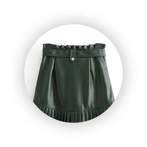 Nouvelle jupe en cuir rouge taille haute tendance pour femme – Coupe ajustée sexy – Jupe en similicuir – Idéale pour les soirées et le quotidien - Product Image 2