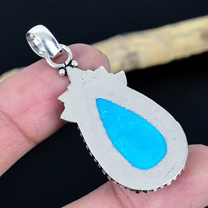 Colgante de Turquesa Hecho a Mano: Joyería de Plata de Ley 925 Hecha a Mano - Product Image 3