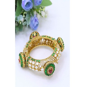 Pulseras de Moda Glamorosas de Latón Chapado en Oro de Primera Calidad con Piedras de Moissanita para Bodas, Colección para Mujer - Product Image 1