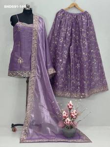 Ensemble élégant de pantalon palazzo, haut et dupatta en organza fantaisie avec broderies et sequins, nouvelle collection, fournisseur d'Inde. - Product Image 3