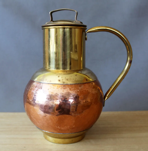 Carafe à eau en cuivre pur de style vintage, design martelé, pour la cuisine et la table, pour la consommation d'eau, fournitures pour restaurants et hôtels - Product Image 1
