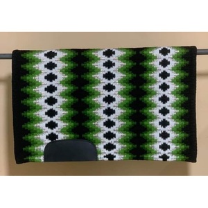 Manta de Montar Western Negra, Verde y Blanca con Patrón Navajo, Tejida a Mano, Contorneada, para Equitación, Accesorios Western - Product Image 1