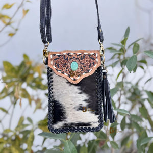 Véritable Fourrure De Vachette Handtooled Sculpture Turquoise Pierre Sling Sac En Cuir Petite Taille Téléphone Sac À Main et Sac À Main Wristlet Pouch - Product Image 1