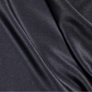 Hiyab Shayla de Seda Negra CDC de 16 mm para Mujeres Musulmanas - Product Image 1