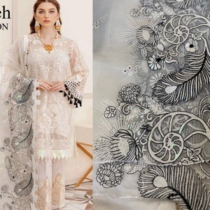 2021 vente chaude indien pakistanais Salwar Kameez blanc noir contraste en mousseline de soie broderie robe faite de viscose soie rayonne - Product Image 1