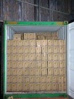 Chips de pommes de terre Lays Stax à la crème sure et à l'oignon 100g Chips frites savoureuses et salées en boîte Meilleur prix de gros de l'exportation du Vietnam