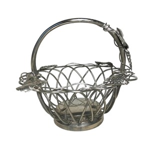 Decorative Silver Metal <b>Basket</b> For Fruit Display Dining <b>Table</b> Centerpiece And Kitchen Countertop Storage Purposes Use From India - Product Image 1