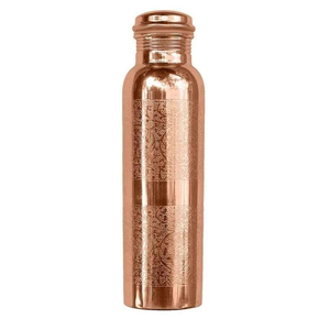 Bouteille d'eau vintage en cuivre rose doré, finition gravée linéaire, artisanale, pour boisson bien-être, cadeau de luxe pour la cuisine - Product Image 3