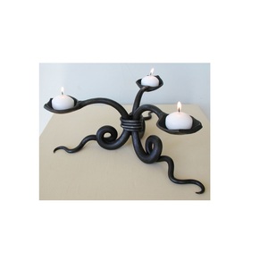 Portavelas de hierro rústico, ideal para la decoración del hogar de estilo campestre y para veladas acogedoras a la luz de las velas - Product Image 2