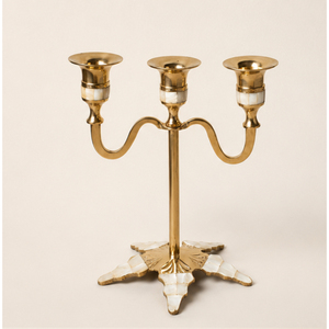Candelabro de Lujo de 3 Brazos en Oro con Incrustaciones de Madreperla, Portavelas de Latón Hecho a Mano para Centro de Mesa de Boda y Mesa de Hotel - Product Image 5
