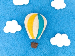 Móvil de Cuna con Globos Aerostáticos de Fieltro y Lana, Decoración de Viaje para Guardería, Regalo Unisex para Bebés y Niños - Product Image 4