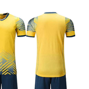Uniforme de Fútbol de Manga Corta con Estampado, Ecológico, de Poliéster, Transpirable, de Secado Rápido, Diseño Personalizado OEM, Color Personalizado - Product Image 3