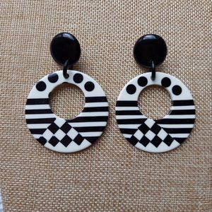 Boucles d'oreilles pendantes pour femmes en résine artisanale écologique de haute qualité avec de nouveaux designs, accessoires de mode pour mariage - Product Image 6