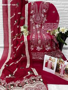 Colección de trajes salwar y dupatta de algodón cambric grueso con bordado floral elaborado, semisellados, a precio mayorista. - Product Image 4