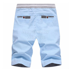 Pantalones cortos de hombre de tela suave y ajuste relajado, ligeros para uso diario con un diseño moderno y sencillo. - Product Image 2