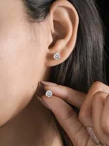 Pendientes de tuerca solitarios de moissanita de corte redondo de alta demanda, de plata de ley 925, para mujer, regalo de promesa elegante para amigas - Product Image 3