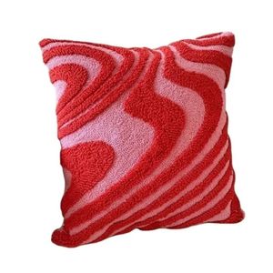 Housse de coussin carrée en chenille géométrique abstraite moderne de qualité supérieure, tricotée à la main, rouge rose, décoration intérieure, en vente - Product Image 1
