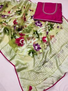 Exclusivo Diseño de Diseñador, Kanchipuram de Seda Suave, Elegante, Tradicional, Estiloso, Étnico, Última Tendencia, Modesto, Indio, para Bodas - Product Image 4