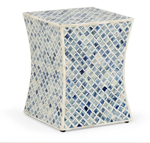 Taburete con pedestal con incrustaciones de hueso negro y latón, con base acanalada a rayas y parte superior redonda, disponible a precios de mayorista. - Product Image 5