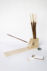 Brûleur d'encens religieux en bois artisanal, attrape-cendres décoratif, support pour bâtonnets d'encens indiens, pour la maison, le temple, la méditation et le yoga - Product Image 3